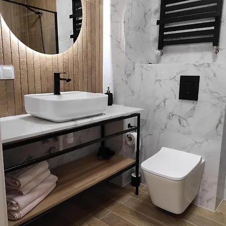 Matejki 17 - Insel シフィノウイシチェ